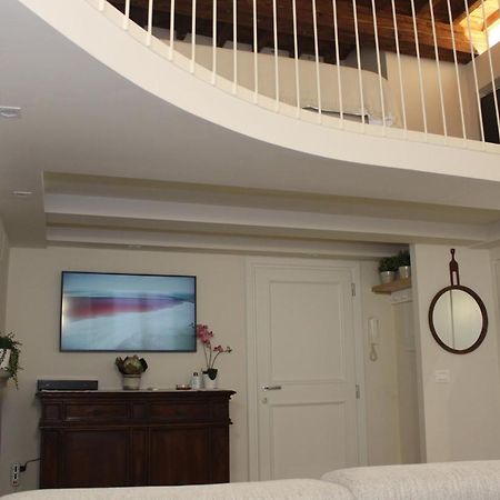 Art Apartment Santa Croce Suite Florence Exterior photo